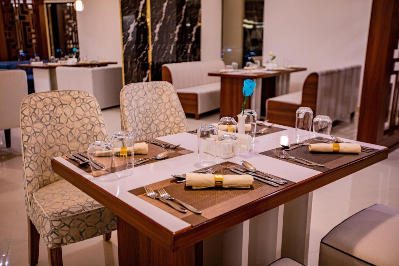 Le Park Concord Hotel Najran Bagian luar foto