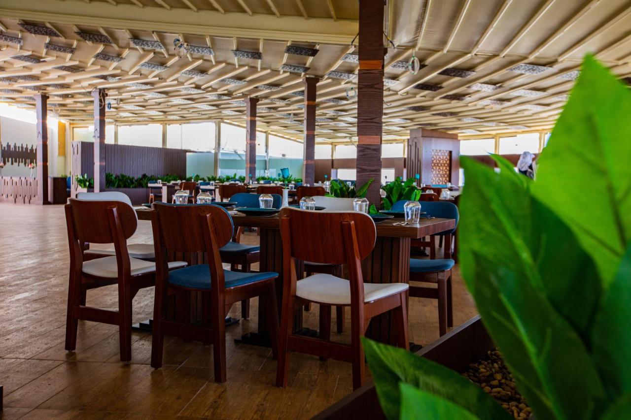 Le Park Concord Hotel Najran Bagian luar foto