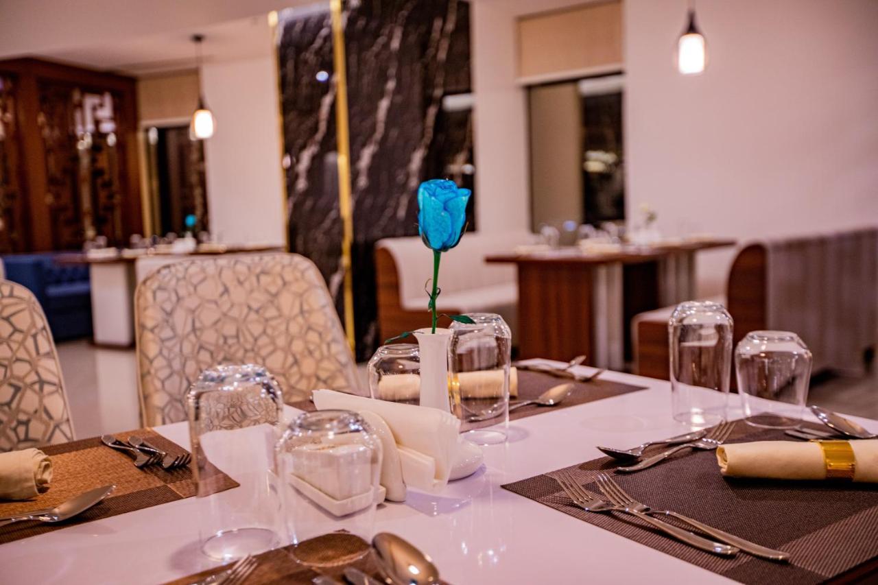 Le Park Concord Hotel Najran Bagian luar foto